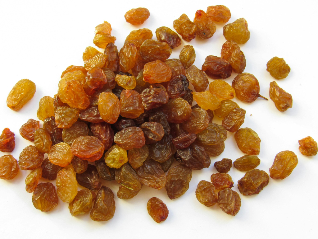 unsplash_2-gYuTl3in4_Raisins.jpg.webp