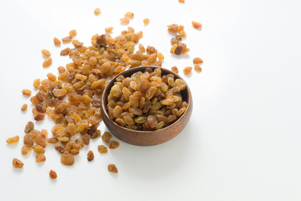 unsplash_NgERCHMDhpA_Raisins.webp